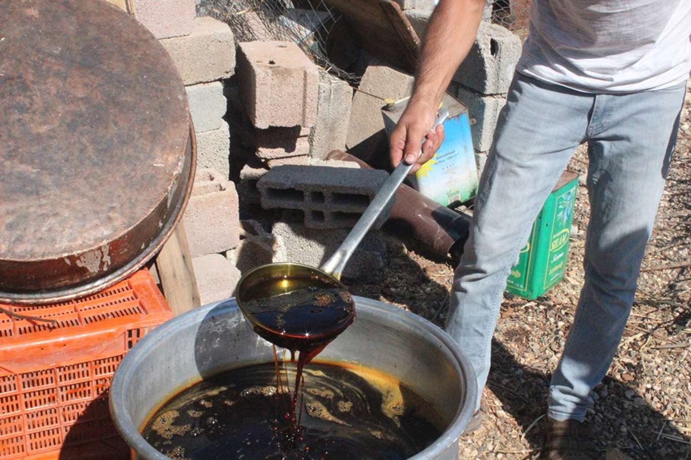 Üzümün pekmez ve pestil olma yolculuğu başladı